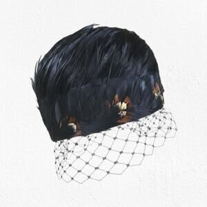 1940s Vintage Black Feather Fascinator Hat Veil Elegant Mid-Century Millinery